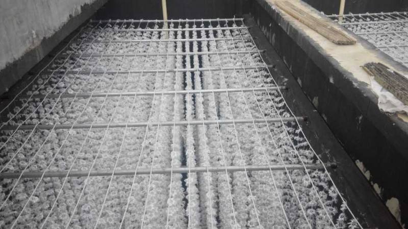 �M������